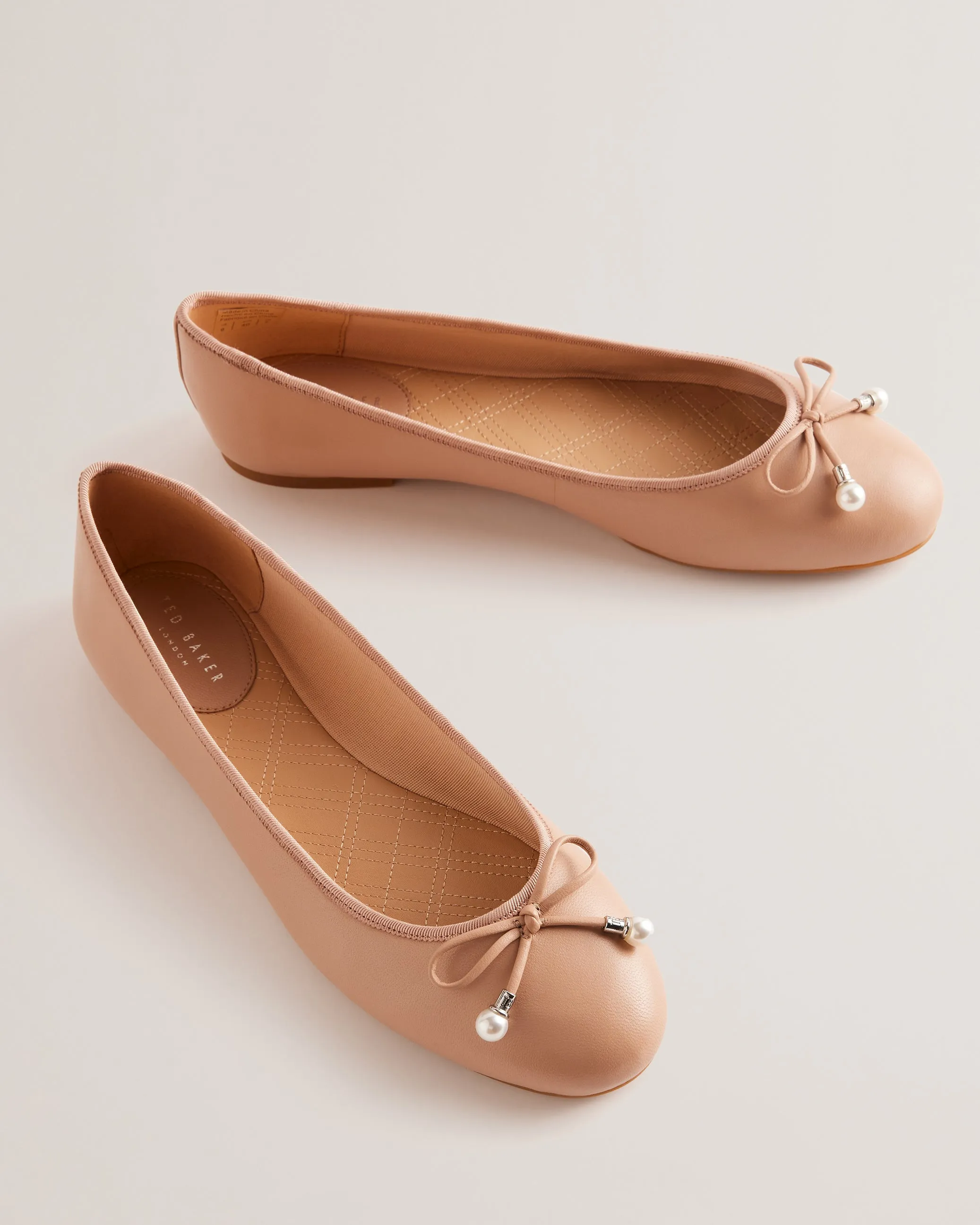 Ayvvah Bow Detail Leather Ballet Flats Pink