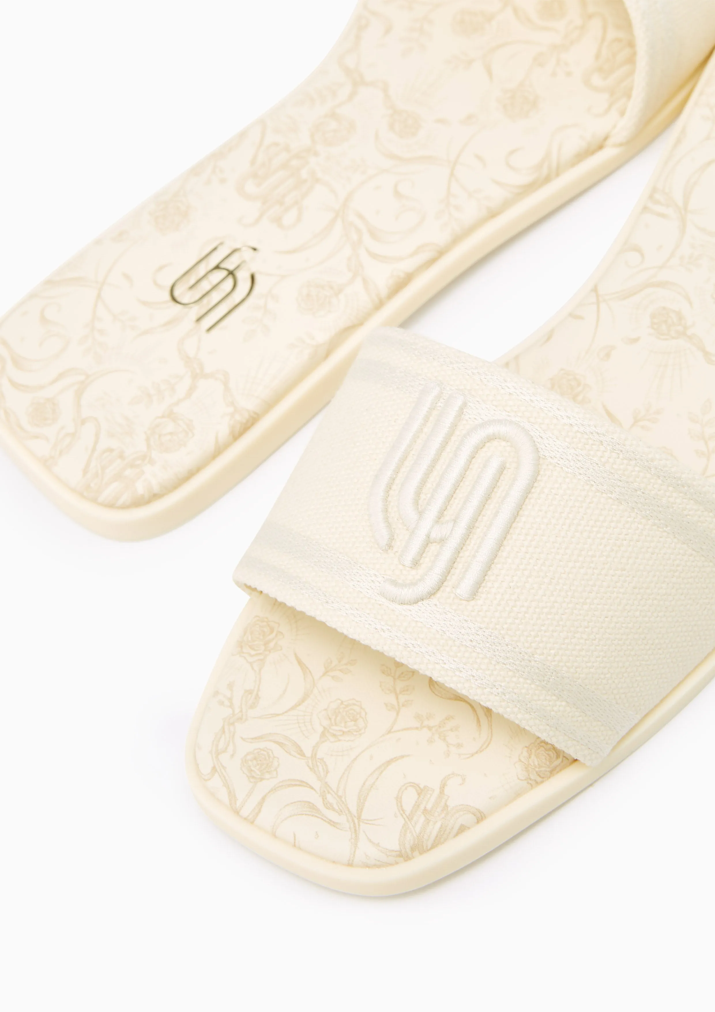 Maiden Flat Infinite Sandals Ivory