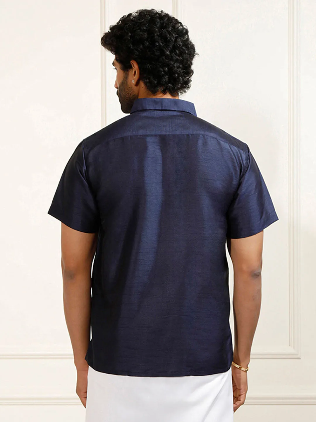 VM By VASTRAMAY Men's Navy Blue Silk Blend Ethnic Shirt