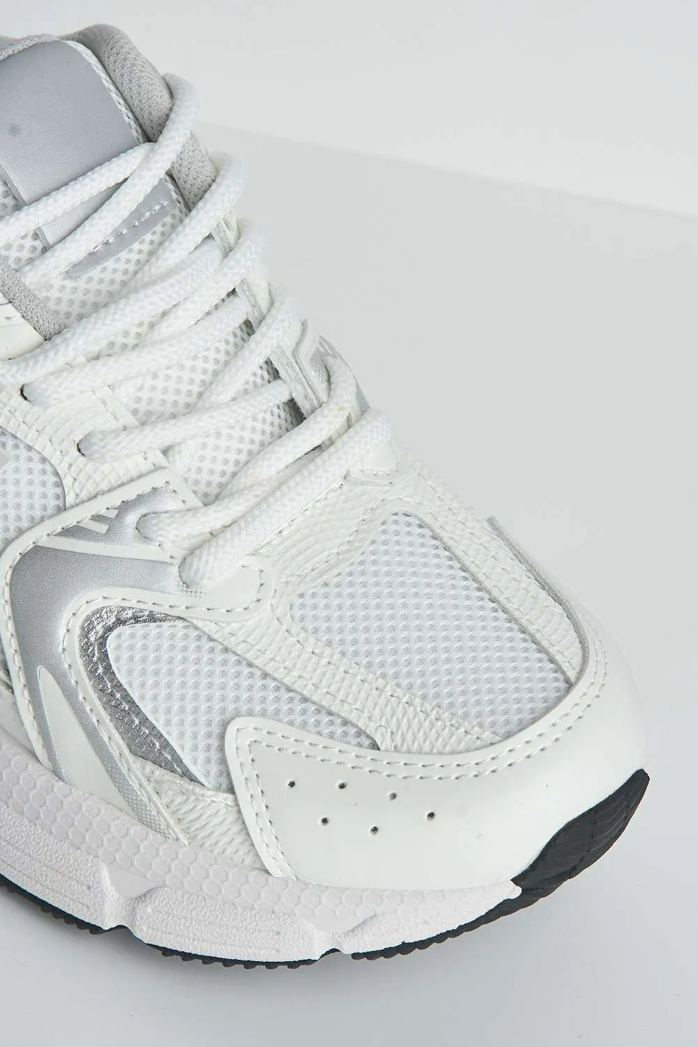 Zoona Mesh Detail Lace-Up Trainers in White